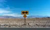 Road sign indication left or right traffic.
