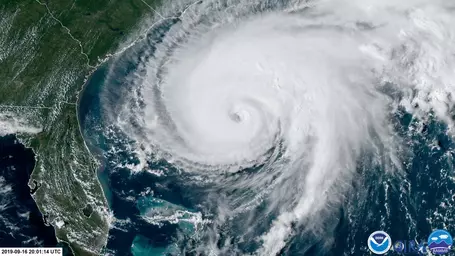 Massive hurricane in the coast of Florida