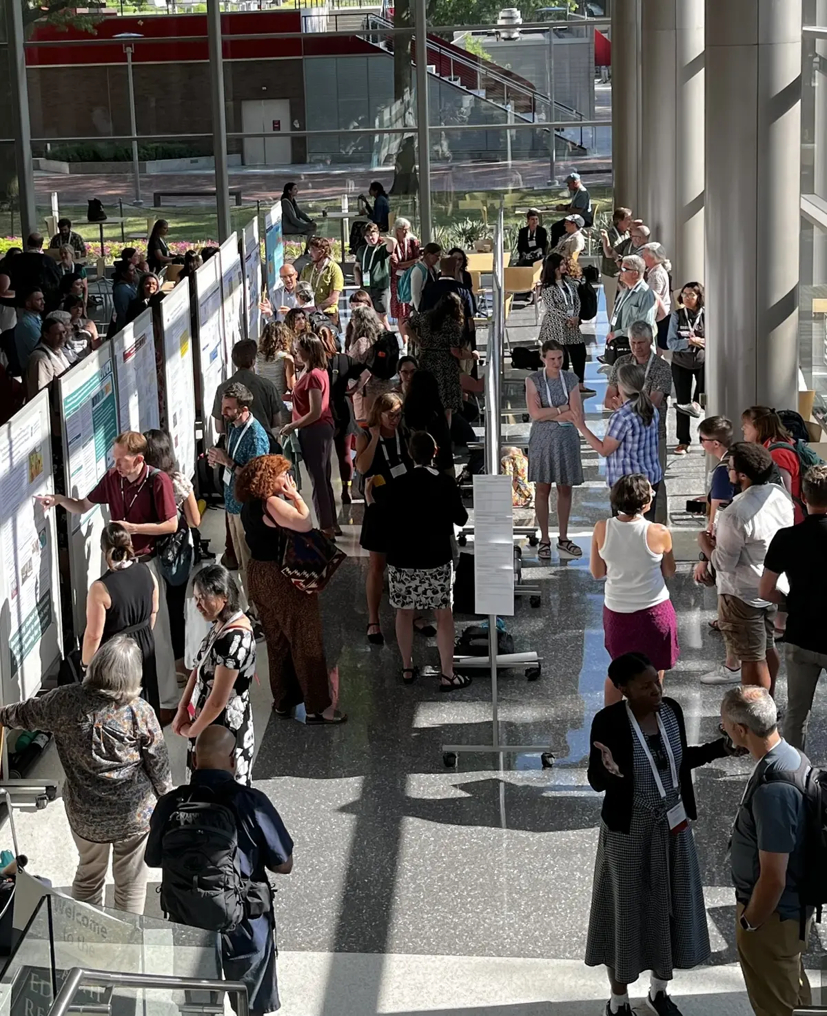Rendezvous attendees at a poster session